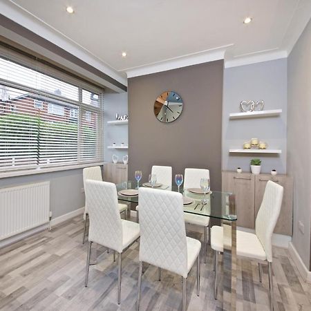 Beautiful Cozy Home With Free Parking Mánchester Exterior foto